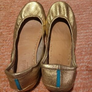 Gold Tieks